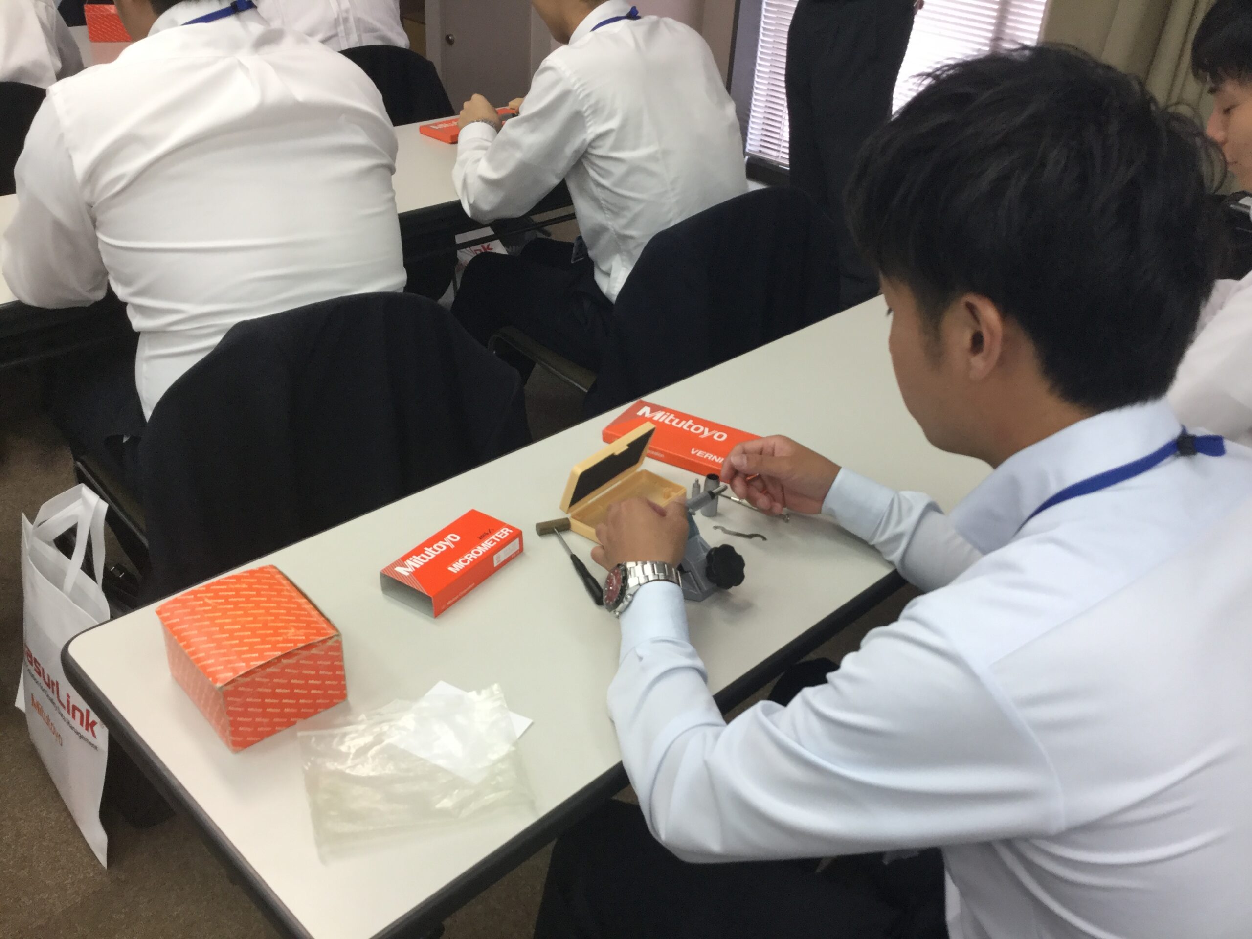 杉本商事株式会社